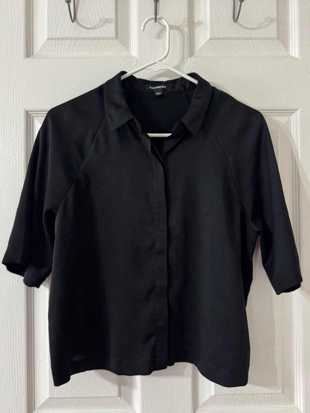 Express Black Short-Sleeve Button-Down Collared Top